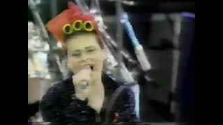 Queen &amp; Lisa Stansfield - I Want To Break Free - 1992 Freddie Mercury Tribute