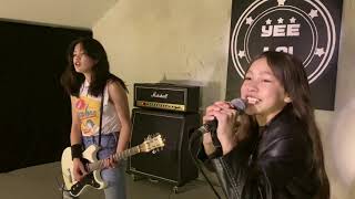 Sheena Is a Punk Rocker / Yee Loi