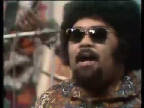 Happy Boys met Lieve Hugo & Alberto Gemerts - No Njang Alla Njang & Lobi Foe Moni (1974)