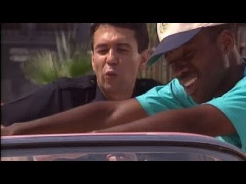 A Different World: 6x02 - Dwayne almost gets arrested