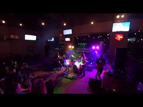 SoniManic Performs Seven Nation Army at Ironwood Bar and Grill ( Starring Dylan on guitar)