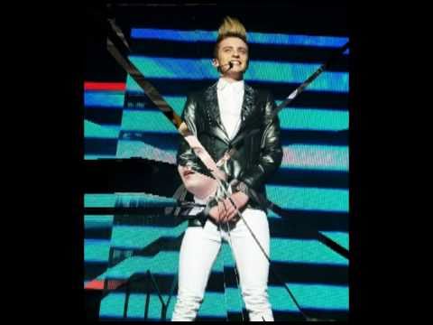 Jedward - Ice Ice baby featuring Vanilla Ice