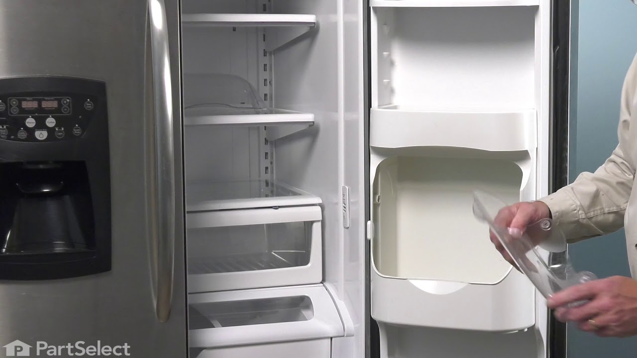 Replacing the Refrigerator Chiller Door (Clear)