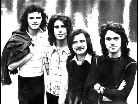 TANTOS DESEOS DE ELLA | I POOH LETRA