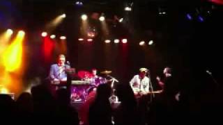 Mental As Anything - Just like Romeo & Juliet
