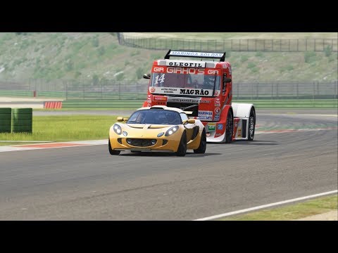 Lotus Exige 240 R vs Volvo Formula Truck at Vallelunga