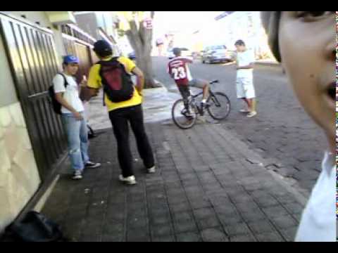 download lagu mp3 mp4 Emwr, download lagu Emwr gratis, unduh video klip Emwr