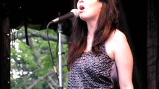 Anna Nalick Breaking the Girl Cover LIVE Starry Night in the Garden
