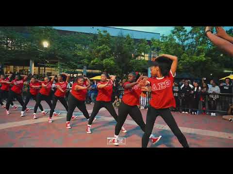 AYYE LADIES STROLL: DELTA SIGMA THETA (GRAND TOUR MEDIA)