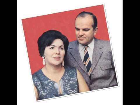 Vaska Ilieva i Aleksandar Sarievski - More sokol pie