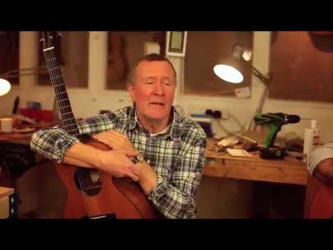 Hamish Stuart and Chris Wood - Live at Atkin Guitars - He was a Friend of Mine - HD