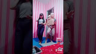 Download lagu goyang tiktok viral. jilbab pink meresahkan mp3 Download lagu goyang tiktok viral. jilbab pink meresahkan mp3
