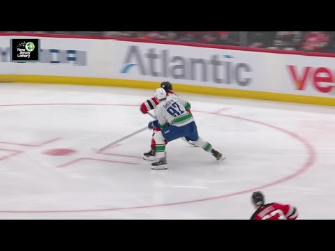 New Jersey Devils vs. Vancouver Canucks - Game Highlights