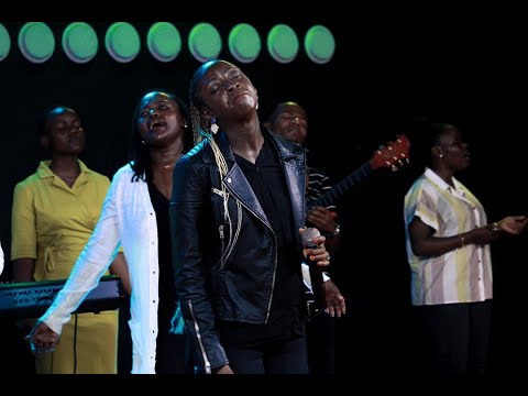 SHEILAH TUGUME - TAYINZA KUNDEKAWO (Live)