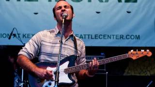 Fools Gold - Street Clothes (Live at the Mural)