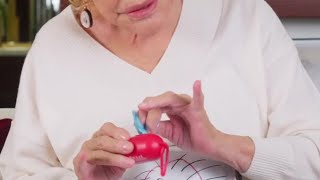 Ornella Vanoni: ecco cosa non può mancare nella sua borsa