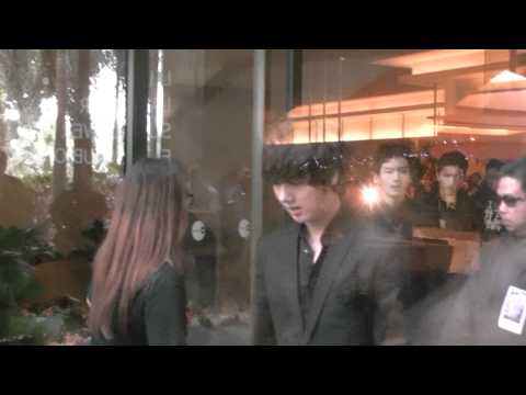 111203 Yesung & Ryeowook going back to Press Con