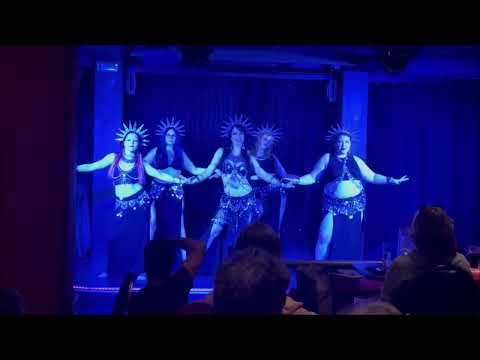 Glass Eaters® Schülerinnen Level 1 - "Black Mambo"