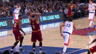 Love Finds LeBron with Full Court Outlet for Slam | 12.07.16 by NBA