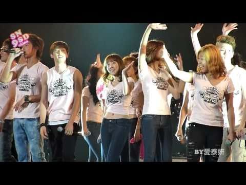 [Fancam] 100904 SNSD SJ SHINee f(x)- Ending @ SM Town LA Concert 2010
