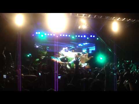 Dash Berlin-Apollo Road. Never Cry Again. silence in your heart. Go it alone. man on the run.