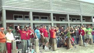 preview picture of video 'Cheap Beer Toss-2009 Brewers Summer Games-Team Smeirlap from Upright Brewing'