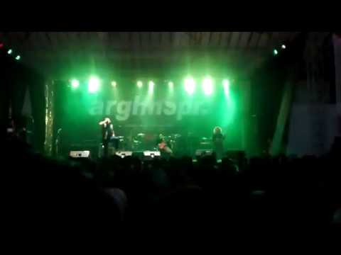 Sunday Sad Story   "Ambisi" Live at Showcase Indie Clothing Carnival 2017