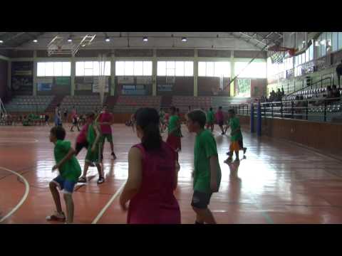 Els 'fúcsies' s'imposen en les 12 Hores de Bàsquet de Calella