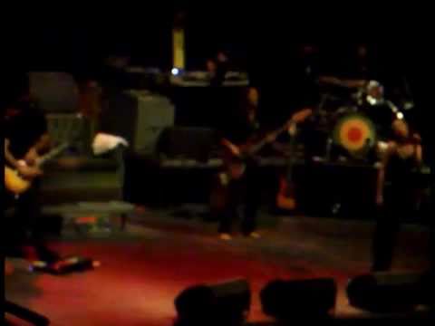 Thievery Corporation - All That we Perceive  (live @ Lycabettus - Athens, 14/7/11)