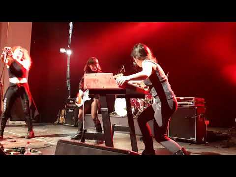 Strange Kind of Women 2023 03 04 Crimmitschau - Fireball