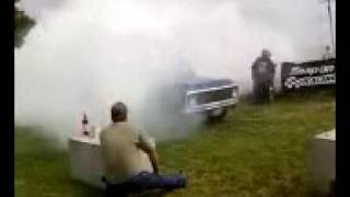 preview picture of video 'burnout 1971 Chevy 350'