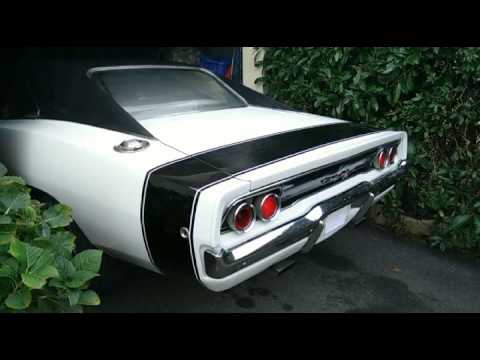 Dodge Charger 1968 440ci cold start - Fabulous sound