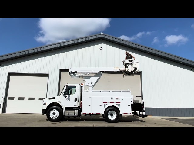 2012 Freightliner M2 106 Altec 7a40 45' Sm Bucket Truck - Image 12 2012 Freightliner M2 106 Altec 7a40 45' Sm Bucket Truck - Image 12
