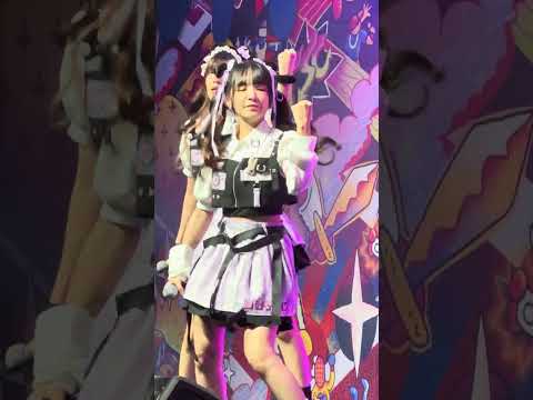 20230923 Castella Praeploy Fancam -  ตรงนี้นะ 「いいのにな」 - Thailand Comic Con 2023 (4K 60p)