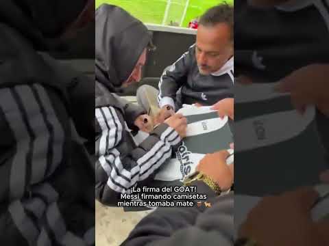 ¡La firma del GOAT! Messi firmando camisetas mientras tomaba mate 🧉🐐