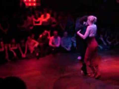  Mariano Frumboli  and  Eugenia Parilla  are  dancing  to  the  milonga  "  El Lloron  "