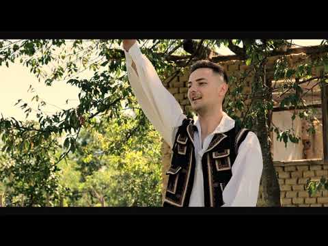 Tomoni Cristian - Măi mândruță floare ești