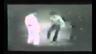Download lagu Bruce lee demonstration HKTV.flv mp3
