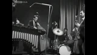 "O Grande Amor" Stan Getz, Gary Burton, Steve Swallow, Roy Haynes.1966 featuring Steve Swallow