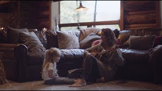 Musik-Video-Miniaturansicht zu The Mother Songtext von Brandi Carlile