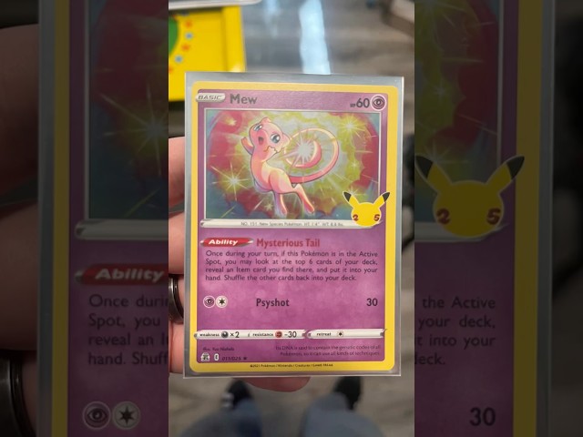 Vídeo relacionado con The Pokemon Company International - Tarjeta individual de Pokémon MEW 011/025 CELEBRATIONS