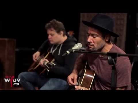 Ben and Ellen Harper - "A House Is A Home" (Live at WFUV) video thumbnail