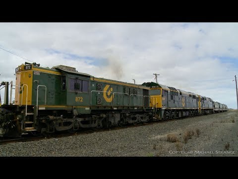 QUBE 9761V Grain Train Departs Gheringhap - PoathTV Australian Railways