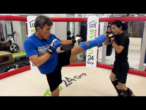 DEEP後楽園ホール大会に出場するレジェンド近藤有己とスパーリングしてみた