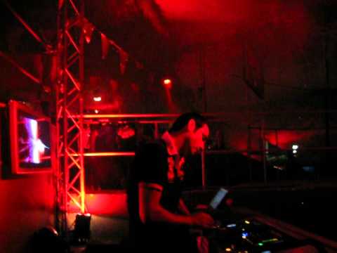 Sean Finn - No Good ( Chris Moody Remix ) @ Ministry Of Sound Egypt ) Part 2.AVI