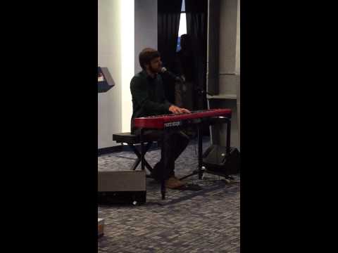 Tal Ramon sings on 4/26