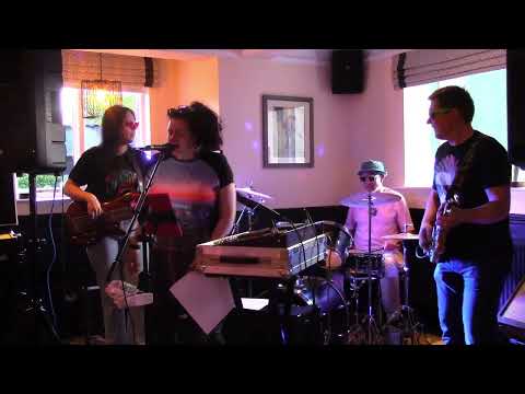 Kiss - Prince (covered by The Funky Town)