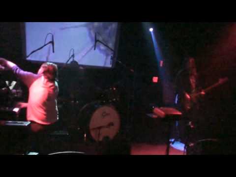 Marco Benevento Trio featuring Jon Fishman and Reed Mathis - Bus Ride
