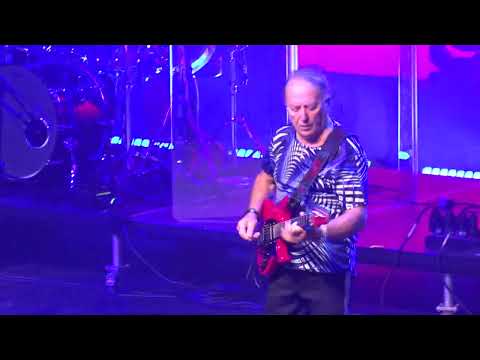 Olympic - Laboratoř - Pohlazení skoro jako láska - Forum Karlin Praha 2024