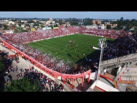 "San Martin De Tucuman /Recibimiento/Debut De La Superliga 2018" Barra: La Banda del Camion &bull; Club: San Martín de Tucumán